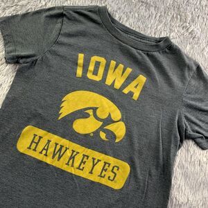 Iowa Hawkeyes Shirt Youth Small Gray Yellow Short Sleeve Heathered Tee College